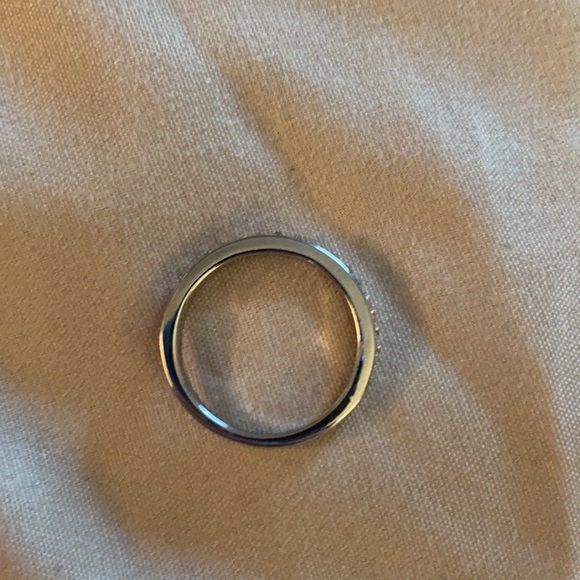 Simple ring - Picture 3 of 3